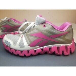 Reebok: Zigtech fashion sneakers